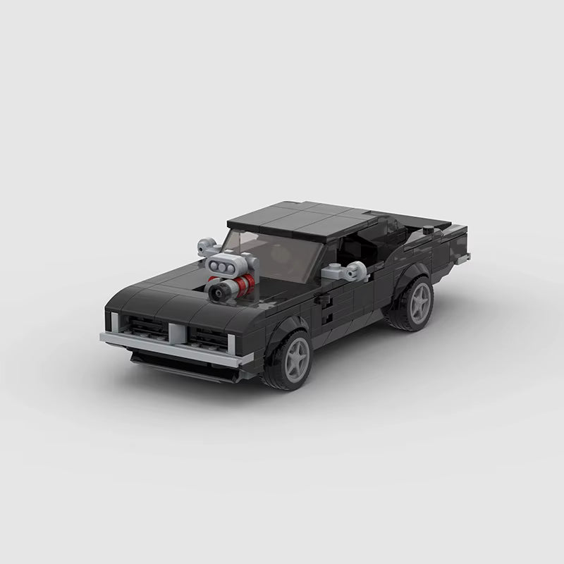 BLAZE Inferno, maquette de muscle car noir en briques Mabric™ avec compresseur apparent