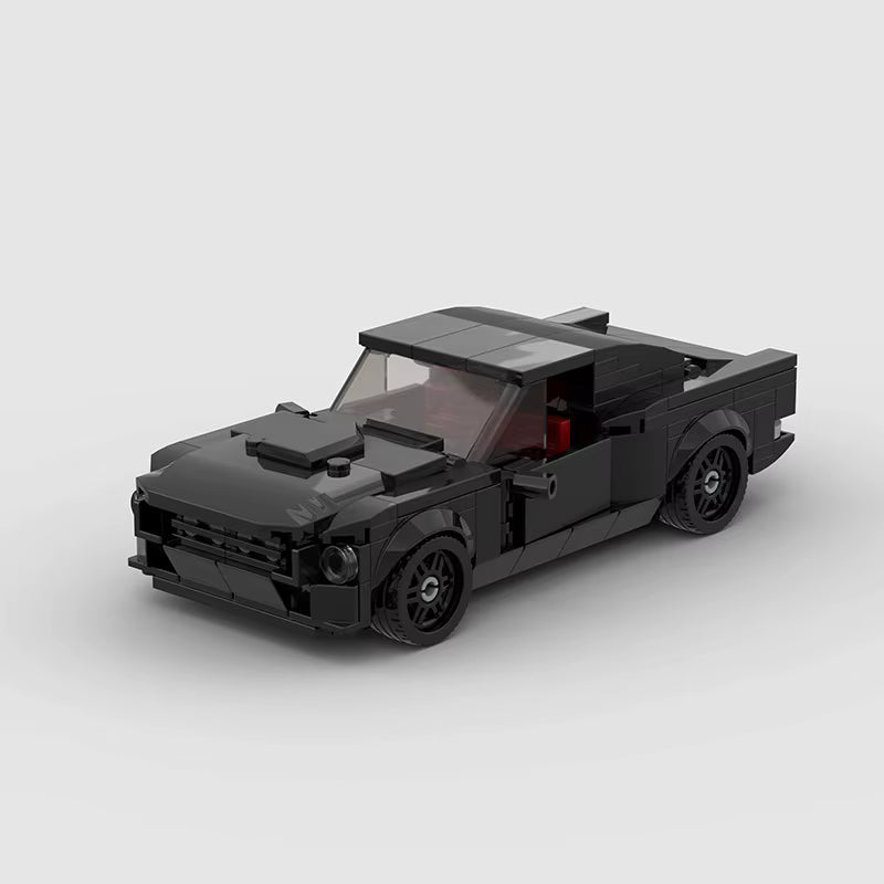 RUMBLE Icon Fastback, maquette de pony car fastback noire en briques Mabric™