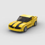 VANGUARD Wasp Vintage, maquette de muscle car jaune à bandes noires en briques Mabric™