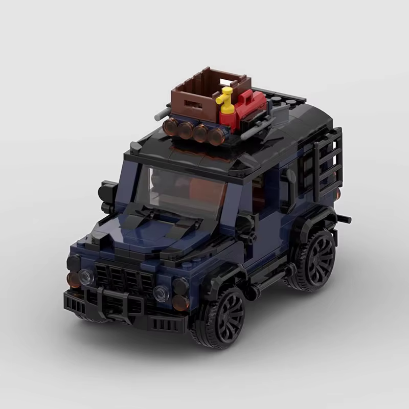 HIGHLAND Sentinel, maquette de 4x4 bleu nuit en briques Mabric™ avec rampe de phares