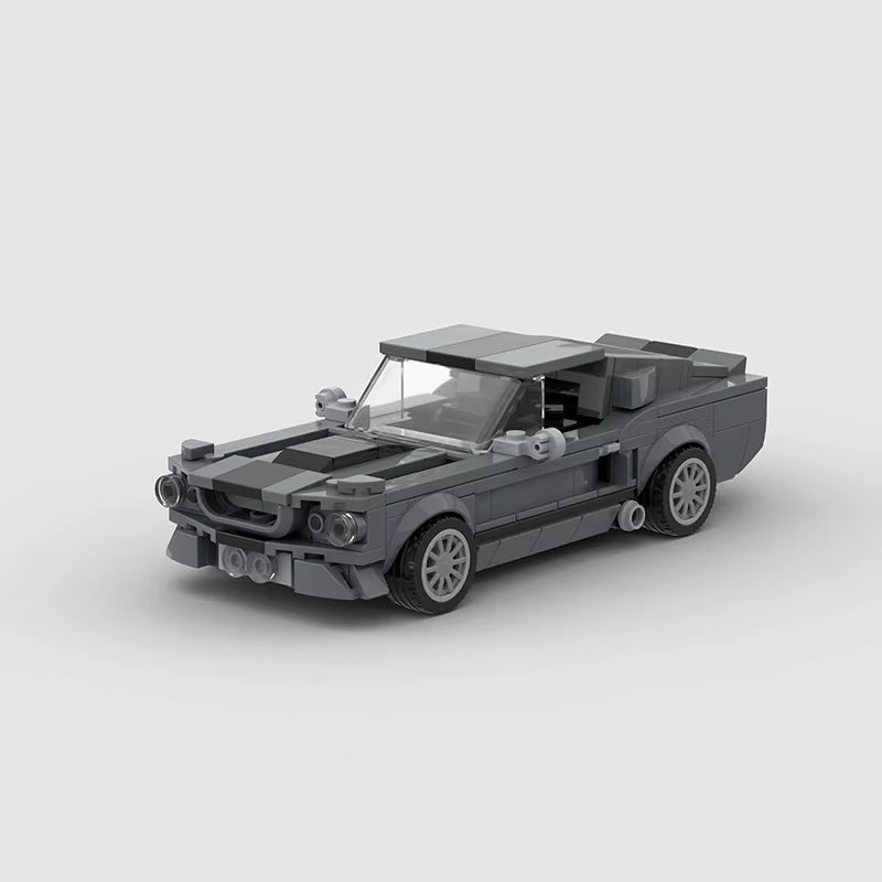 RUMBLE Insurgent, maquette de fastback américain gris anthracite à bandes noires en briques Mabric™