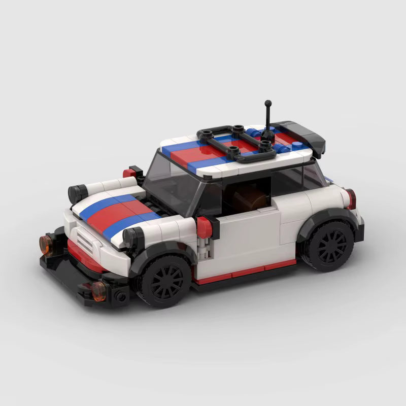 POCKET Dash 2GEN, maquette de citadine de rallye blanche à bandes rouge et bleue en briques Mabric™
