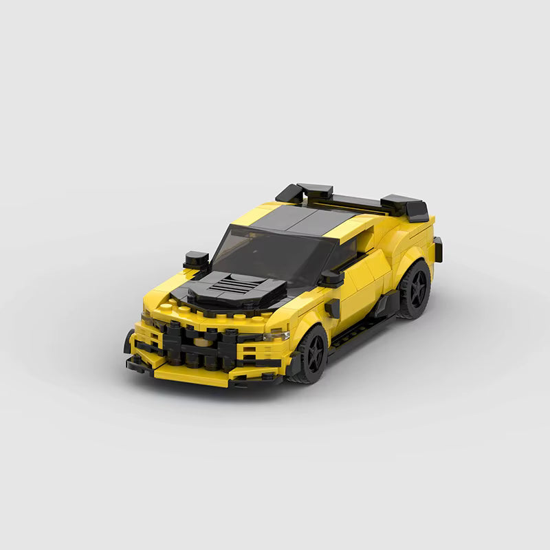 VANGUARD Wasp 3GEN, maquette de coupé V8 jaune à toit noir en briques Mabric™