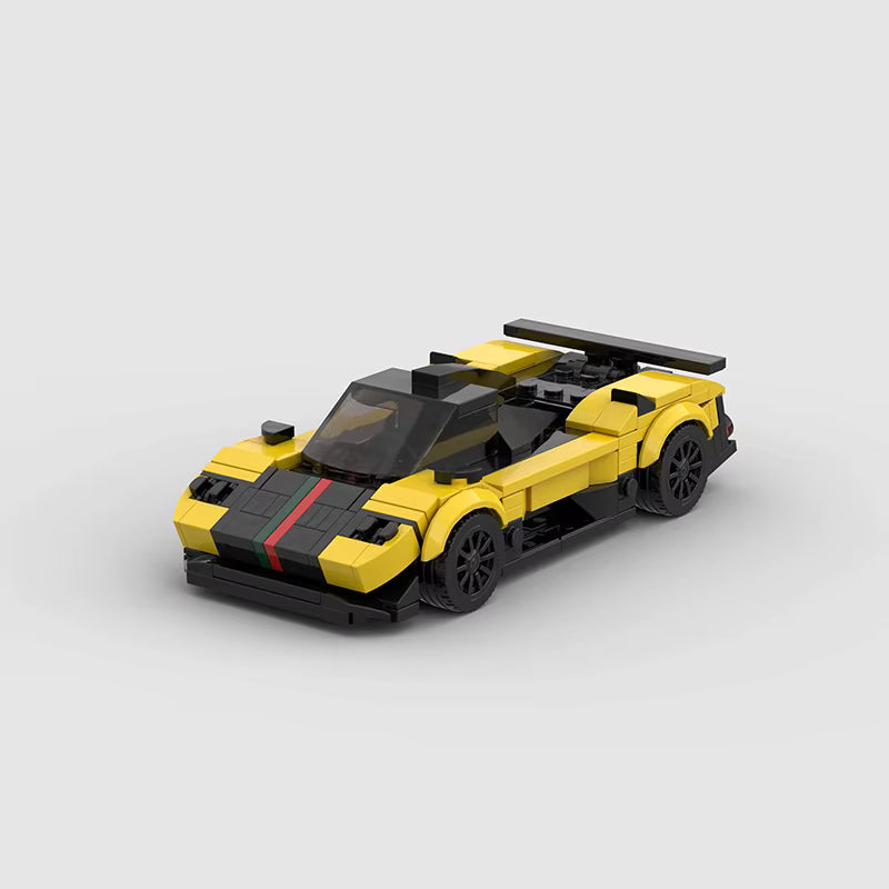 VELOCITA Aquilon, maquette d'hypercar italienne jaune à canopy noir en briques Mabric™