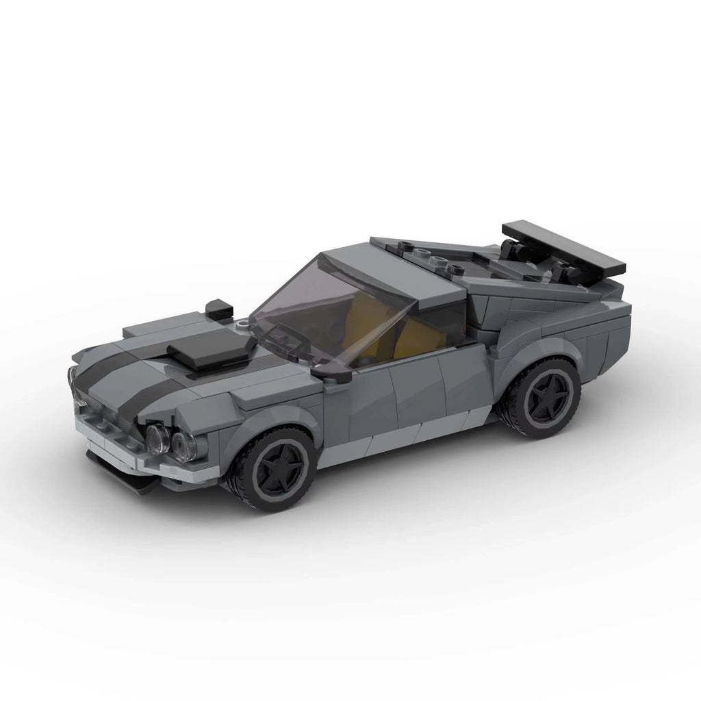 RUMBLE Warhorse, maquette de muscle car gris anthracite à bandes noires en briques Mabric™